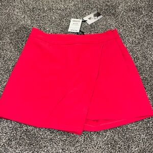 raspberry/red skort